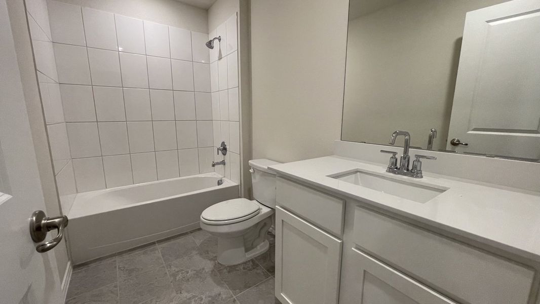 Furnished interior in a model home at Lee Heights in Tom Bean (Image 16). Furnished interior in a model home at Lee Heights in Tom Bean (Image 16).