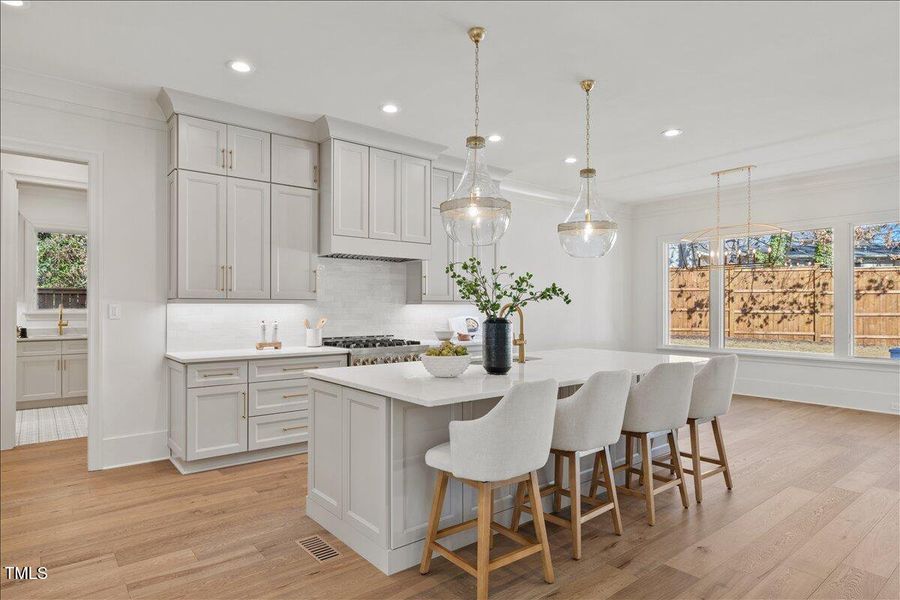 22-7516 Grist Mill Rd