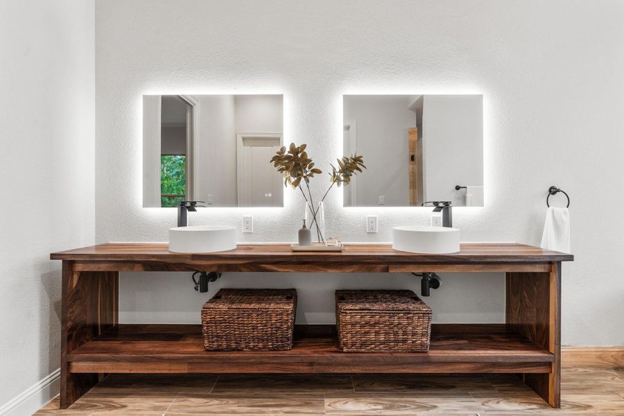 Furnished interior view inside a new home in , Tomball (Image 19). Furnished interior view inside a new home in , Tomball (Image 19).