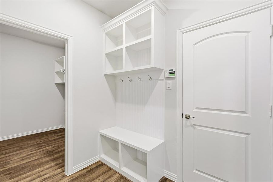 Furnished interior view inside a new home in Elevon, Lavon (Image 5).