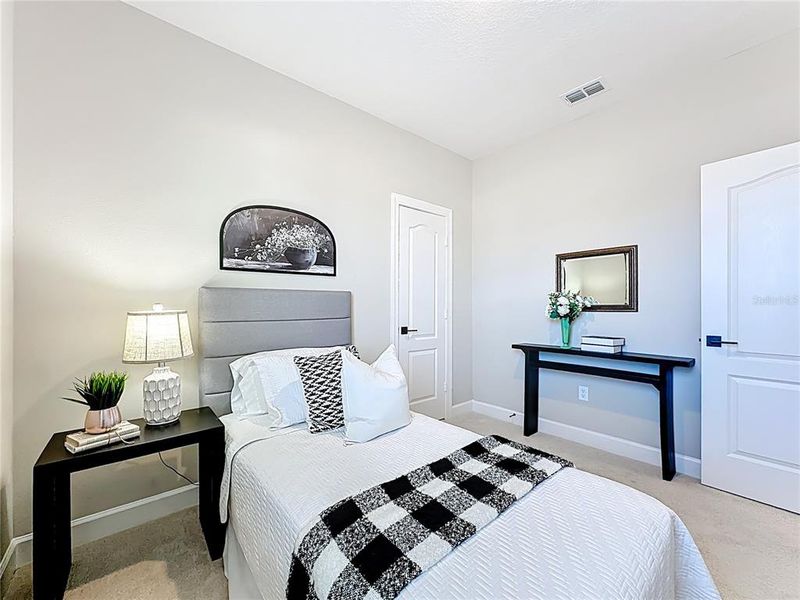 Furnished interior view inside a new home in , Middleburg (Image 30).