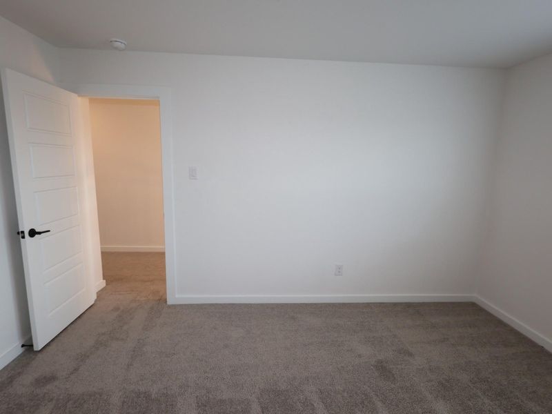 Spacious, unfurnished interior of a new home in Summerview, Fulshear (Image 27). Spacious, unfurnished interior of a new home in Summerview, Fulshear (Image 27).