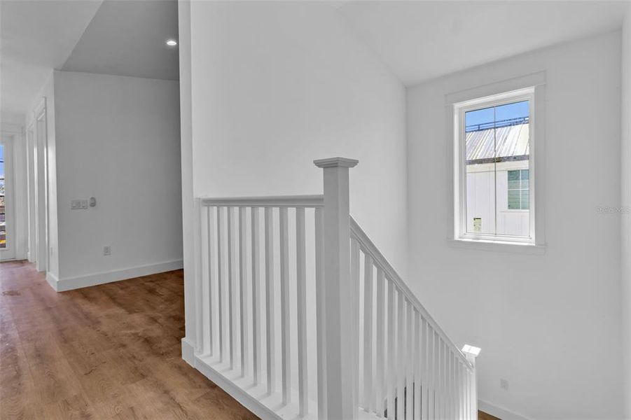 Spacious, unfurnished interior of a new home in , Bradenton Beach (Image 31).