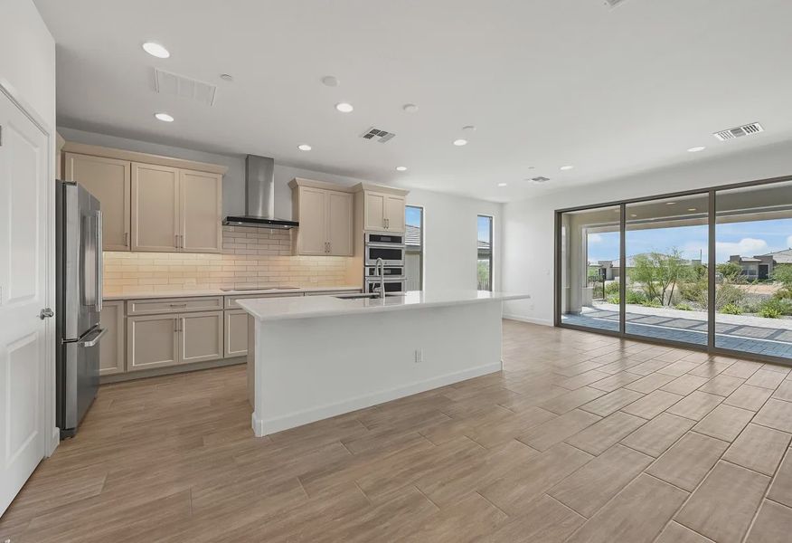 Trilogy Verde River Valletta HS 981 Kitchen - 14 of 22 Trilogy Verde River Valletta HS 981 Kitchen - 14 of 22