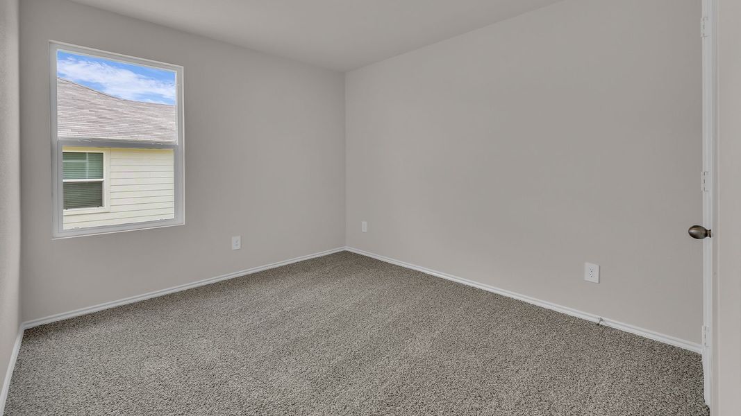 Spacious, unfurnished interior of a new home in Sunset Oaks, Maxwell (Image 15).