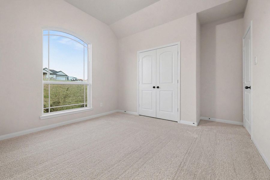 Spacious, unfurnished interior of a new home in Rose Hill Estates, Willis (Image 37).