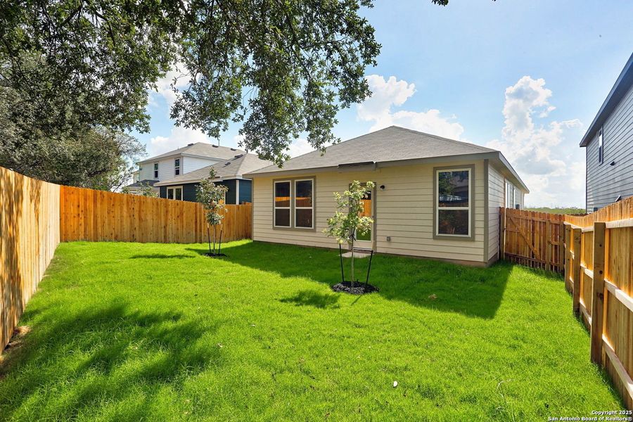 Exterior details and patio area of a home in Fairway Crossing 40s, San Antonio (Image 4). Exterior details and patio area of a home in Fairway Crossing 40s, San Antonio (Image 4).