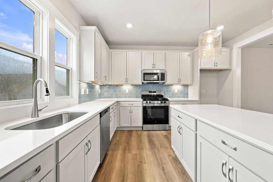 Furnished interior view inside a new home in Allen Park, Raleigh (Image 9).