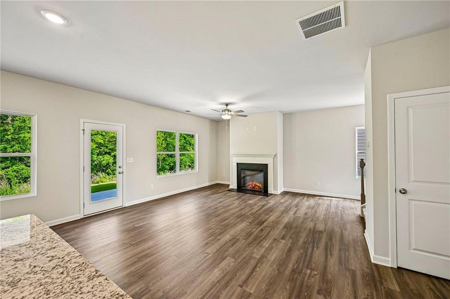 Spacious, unfurnished interior of a new home in Neely Farm, Covington (Image 24).
