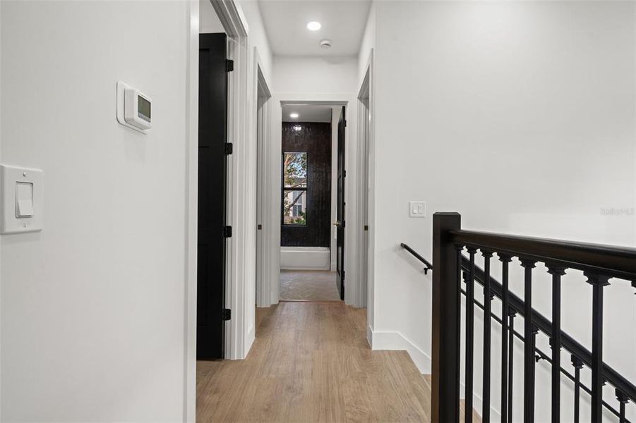Spacious, unfurnished interior of a new home in , Tampa (Image 27).