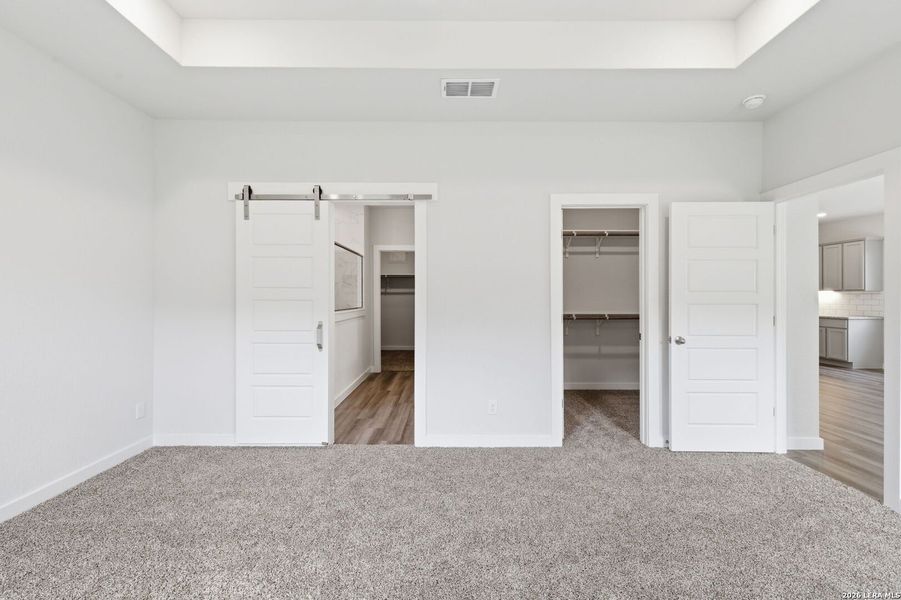 Spacious, unfurnished interior of a new home in , San Antonio (Image 42). Spacious, unfurnished interior of a new home in , San Antonio (Image 42).