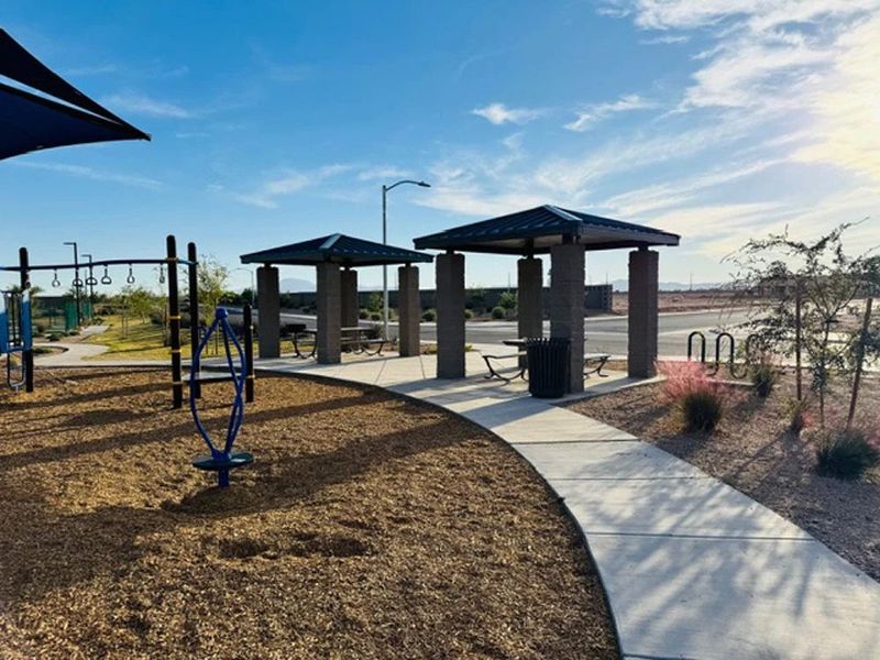 Community amenities in Claro at Amarillo Creek, Maricopa (Image 34).