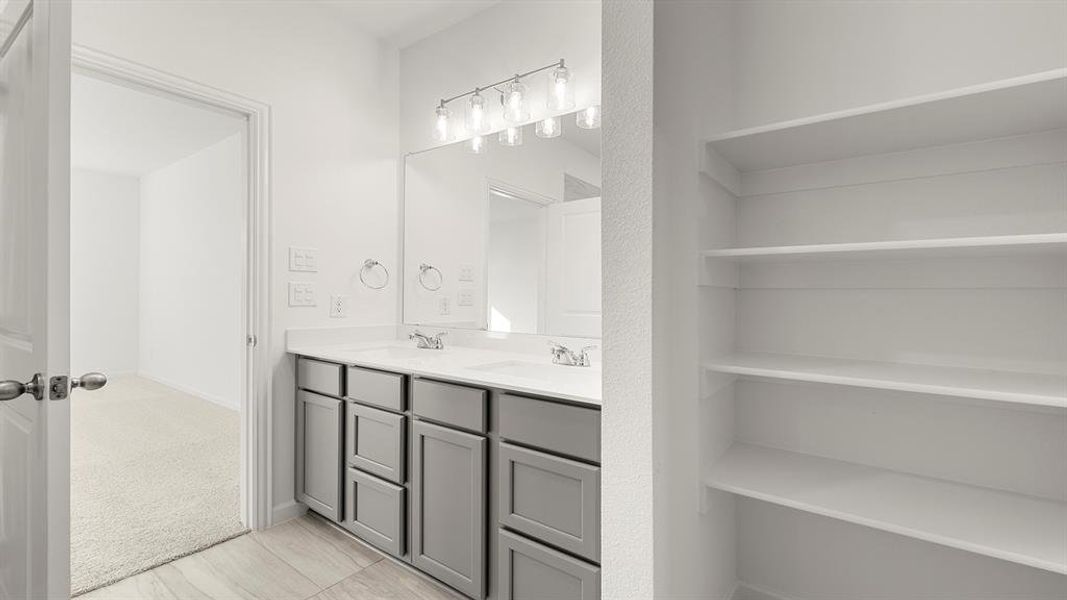 18. 2925 Kimberwick - Bath (4)