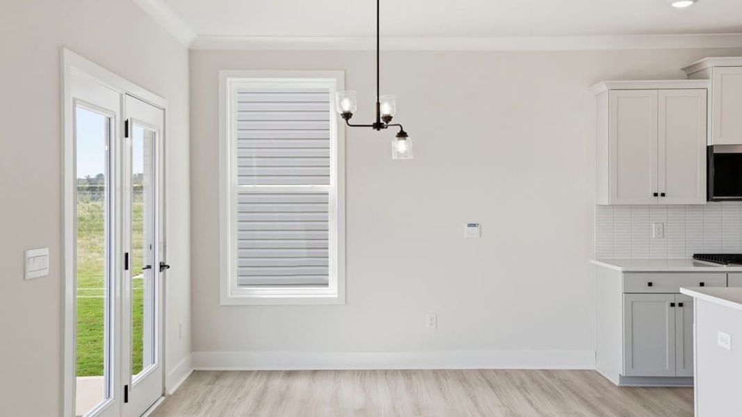 Spacious, unfurnished interior of a new home in Seven Oaks, Greenwood (Image 19).