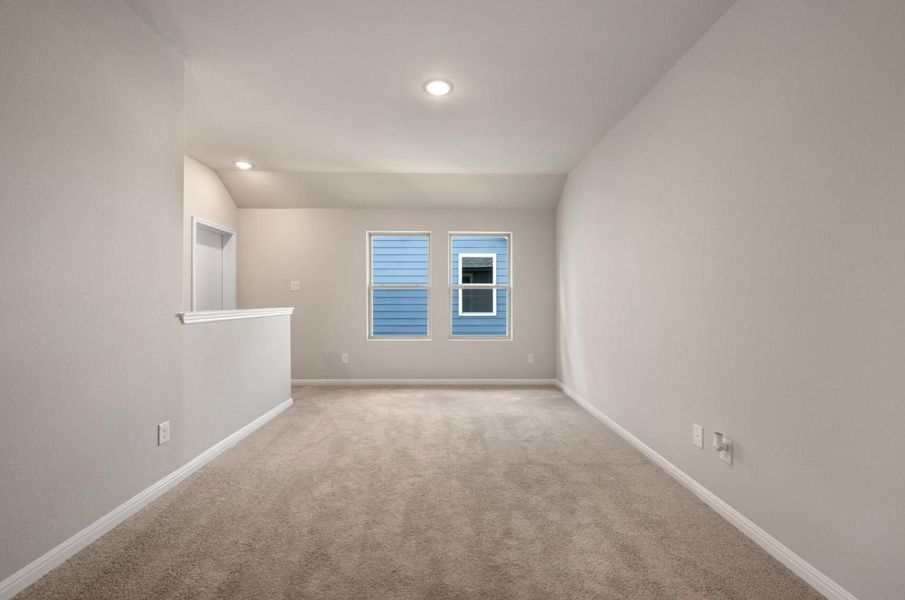 Spacious, unfurnished interior of a new home in Patterson Ranch, Georgetown (Image 29).