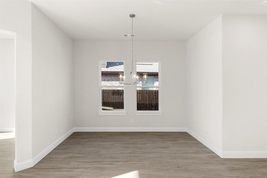 10_11. 1201 Century Tree - Dining