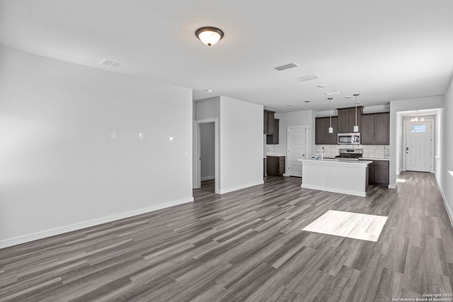 Spacious, unfurnished interior of a new home in Talley Fields, San Antonio (Image 18). Spacious, unfurnished interior of a new home in Talley Fields, San Antonio (Image 18).
