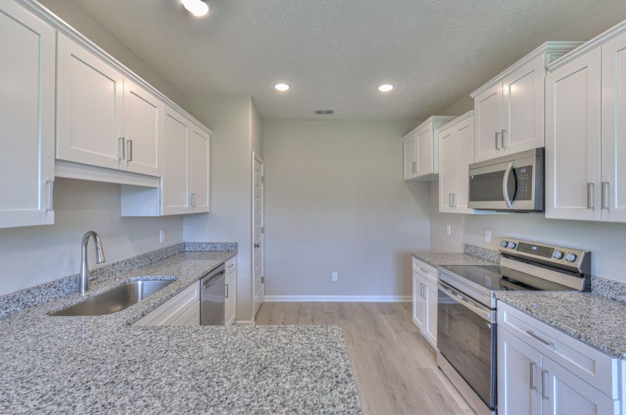 Furnished interior view inside a new home in Legacy Preserve, Tullahoma (Image 7). Furnished interior view inside a new home in Legacy Preserve, Tullahoma (Image 7).