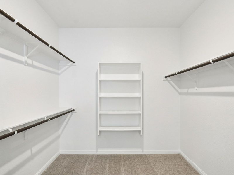 Spacious, unfurnished interior of a new home in Prairie Winds - Executive Collection, Hutto (Image 13).