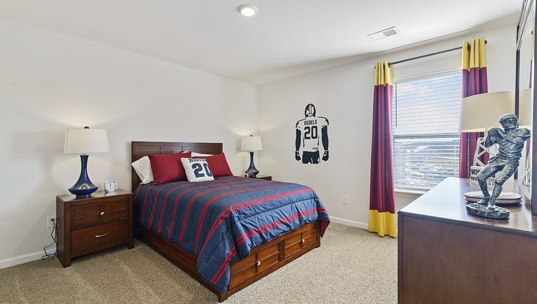 Representative furnished interior of a home built from the Penwell by D.R. Horton in Sage Grove, Lyman (Image 23).