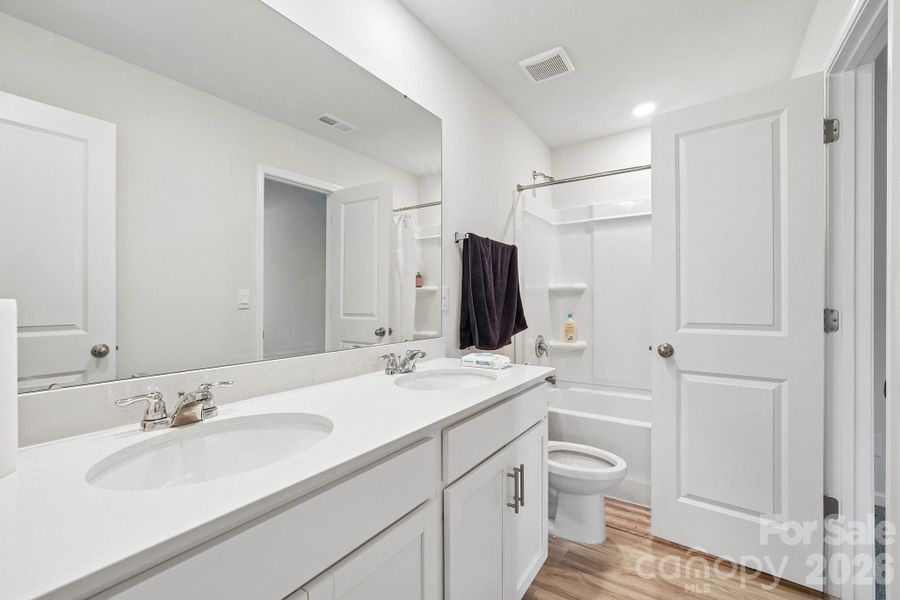 Furnished interior view inside a new home in Calvin Creek, Troutman (Image 7).