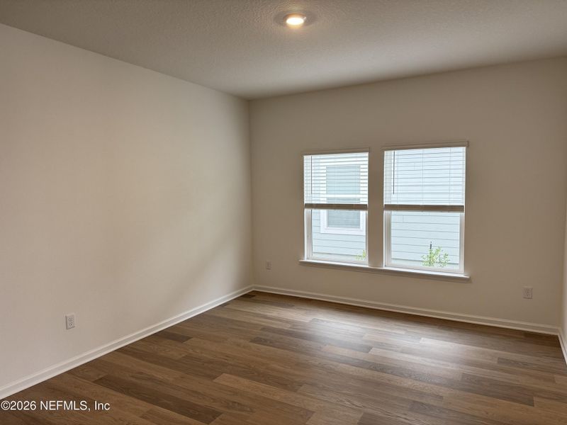 Spacious, unfurnished interior of a new home in Hyland Trail, Green Cove Springs (Image 21).