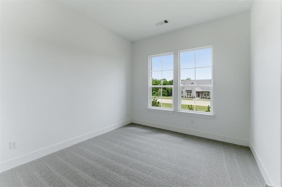 Spacious, unfurnished interior of a new home in Grayson Ridge, Van Alstyne (Image 15).