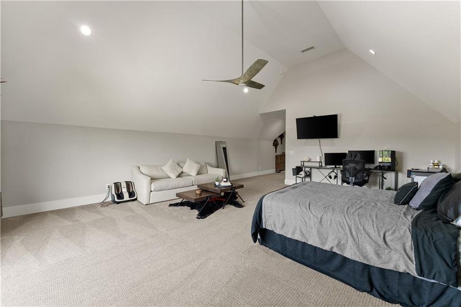 Furnished interior view inside a new home in , Jefferson (Image 71).