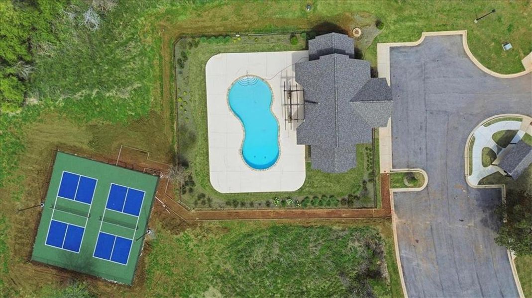 Community amenities in , Hoschton (Image 72).