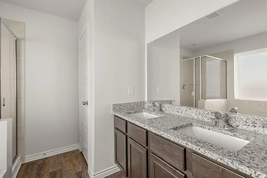 Furnished interior view inside a new home in Sycamore Landing, Fort Worth (Image 5).