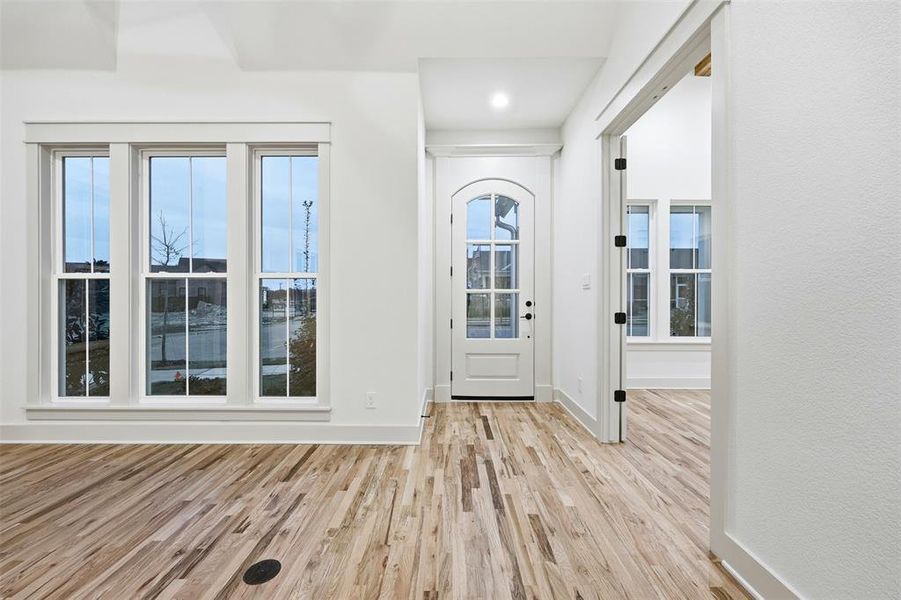 Spacious, unfurnished interior of a new home in , Midlothian (Image 18).