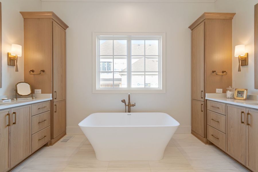 Furnished interior view inside a new home in Rosebrooke, Brentwood (Image 10).