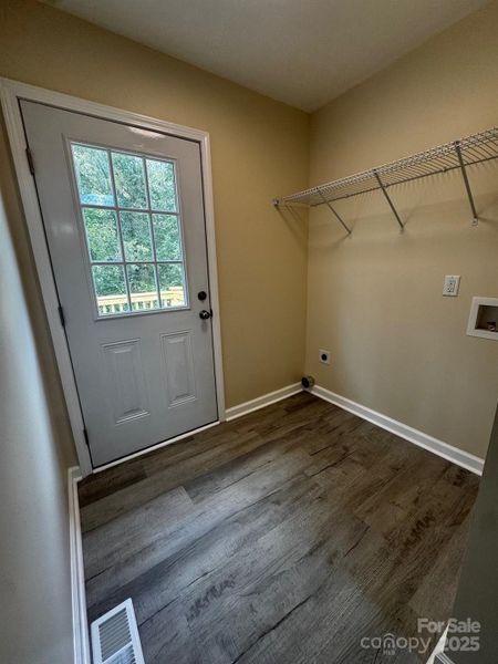 Laundry/Mud room