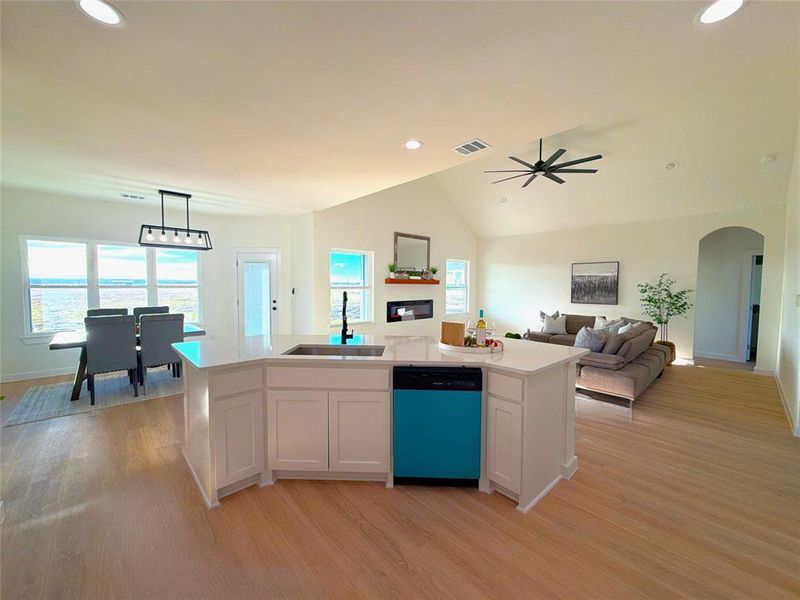 Furnished interior view inside a new home in , Waxahachie (Image 13).