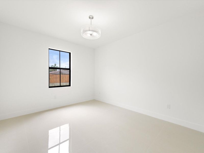 Spacious, unfurnished interior of a new home in , Miami (Image 15).
