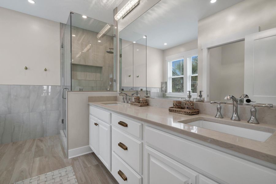 Furnished interior view inside a new home in , Edisto Island (Image 51).