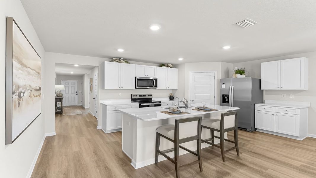 Furnished interior view inside a new home in Park Place, Panama City (Image 14).