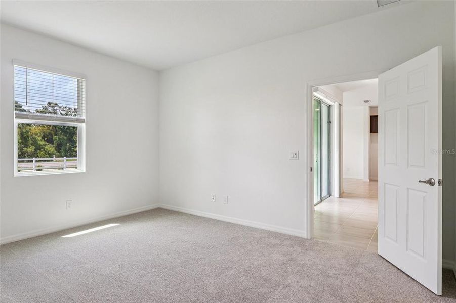 Spacious, unfurnished interior of a new home in Brack Ranch, St. Cloud (Image 16).