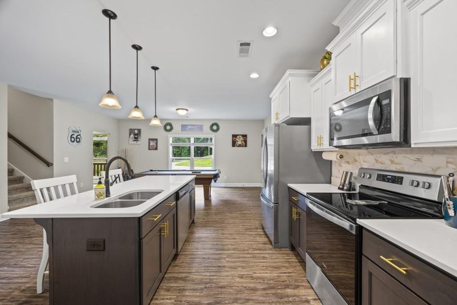 Furnished interior view inside a new home in , Dawsonville (Image 32). Furnished interior view inside a new home in , Dawsonville (Image 32).