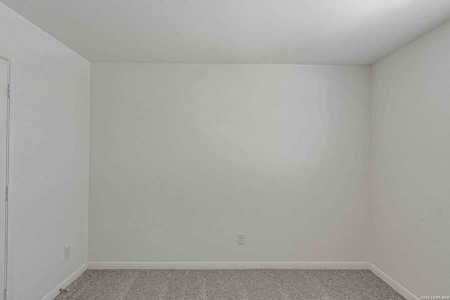 Spacious, unfurnished interior of a new home in , San Antonio (Image 17).