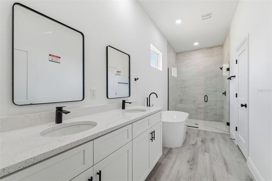 Furnished interior view inside a new home in , Ocala (Image 7).