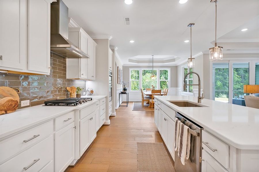 Shelter Bay, Kitchen