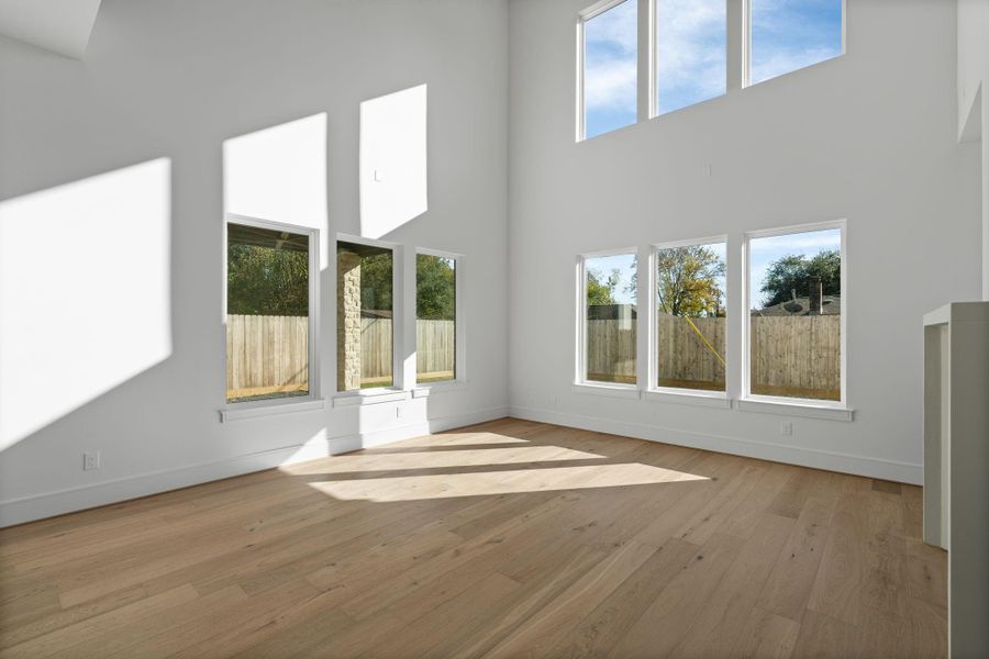 Spacious, unfurnished interior of a new home in , Houston (Image 20).