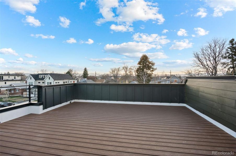 Mountain views and beautiful sunsets from your rooftop deck