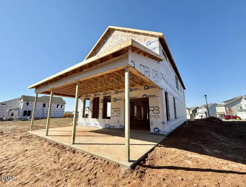 EV 6 Large Covered Porch EV 6 Large Covered Porch