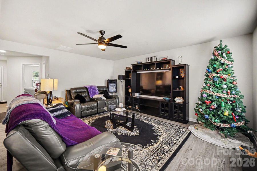 Furnished interior view inside a new home in , Shelby (Image 28).