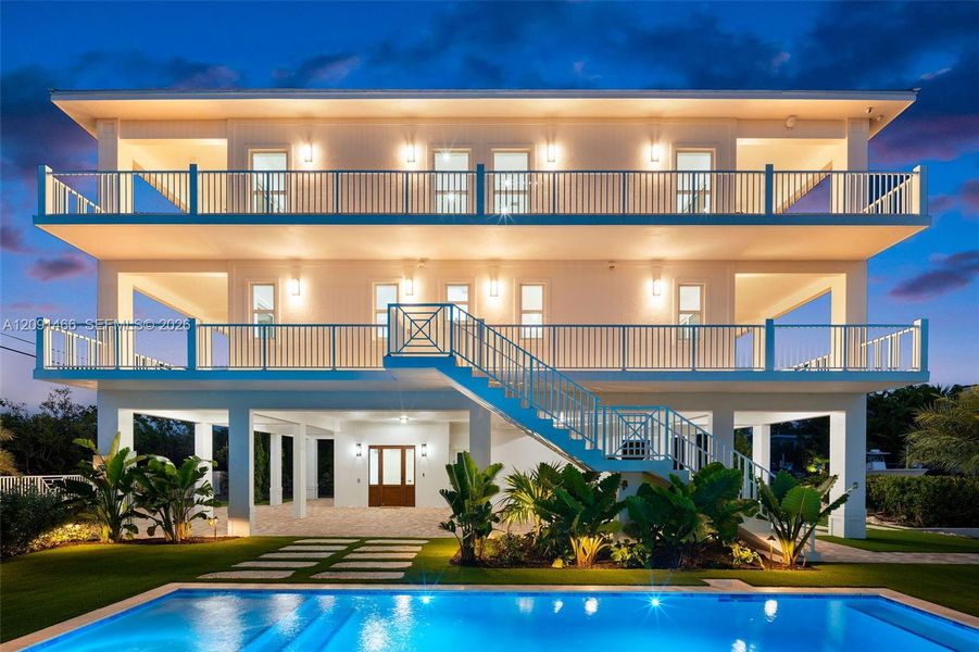 Condo located in Tavernier, FL showcasing its design and architecture (Image 51).