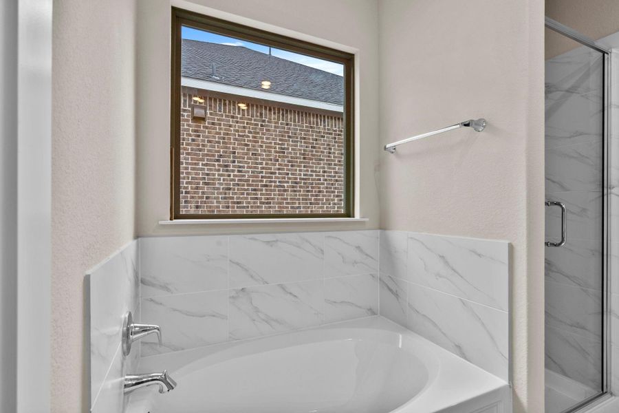 Close-up of interior finishes inside a home in Westridge Cove 50', Conroe (Image 12).