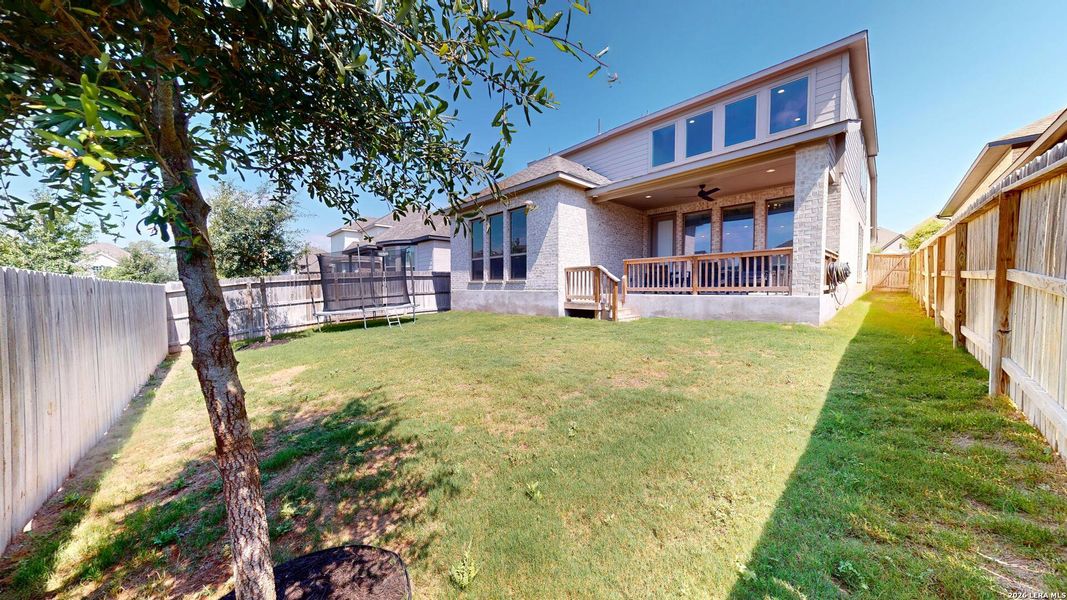 Exterior details and patio area of a home in Bison Ridge, San Antonio (Image 24).