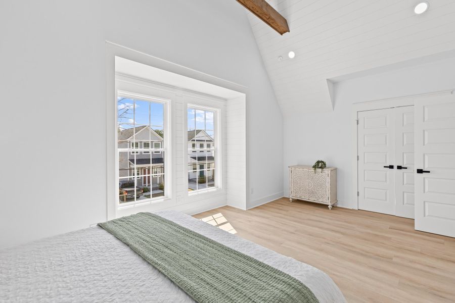 Spacious, unfurnished interior of a new home in , North Charleston (Image 22).